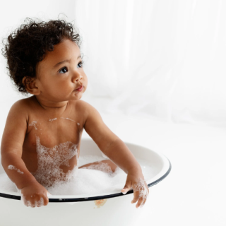 Chris BigginBottom Photography – White With (Studio) Lights